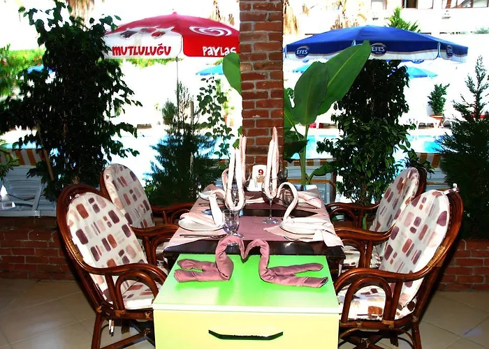 Orientt Lejlighedshotel Side